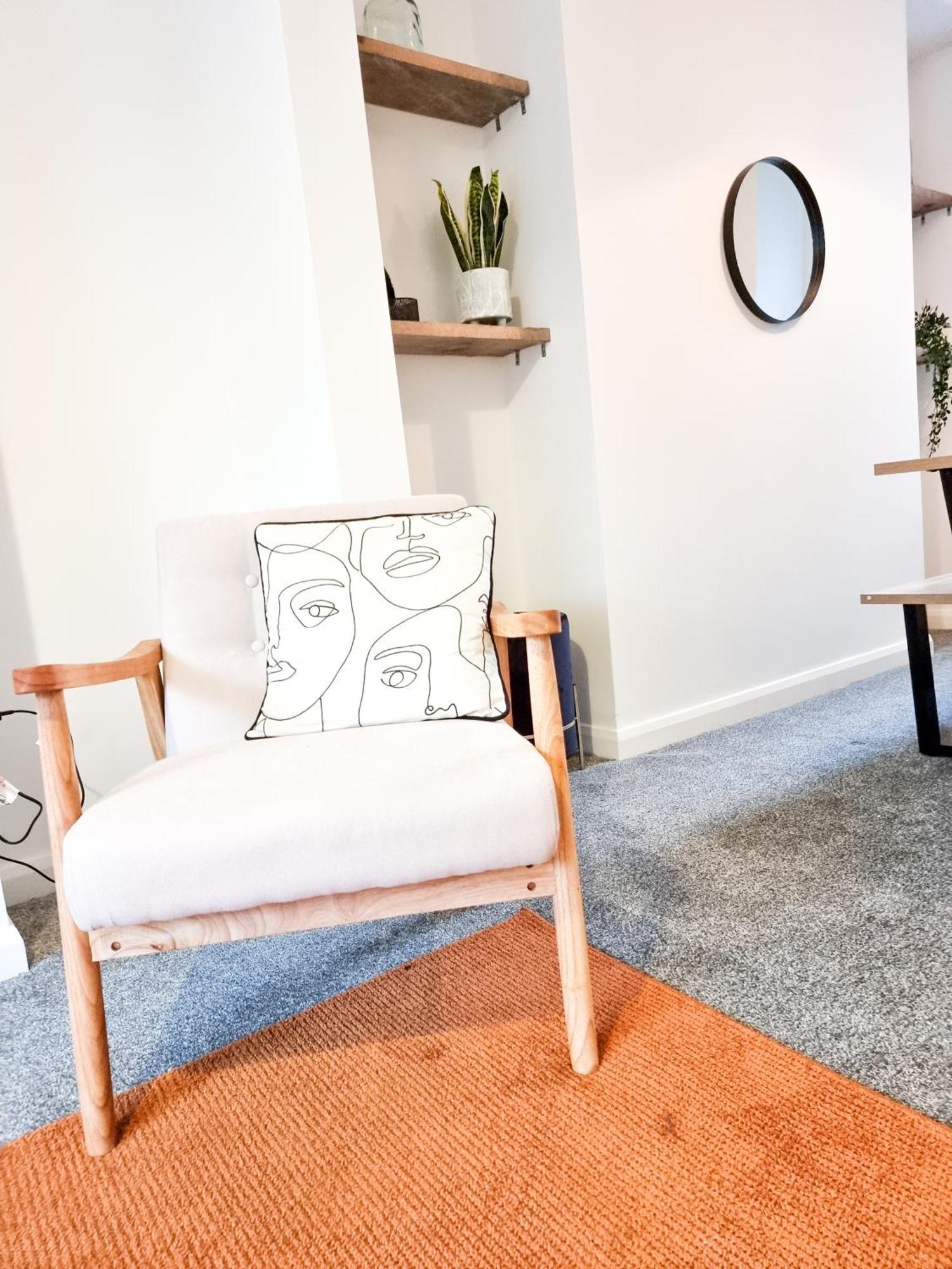 4-Bedroom Home - Perfect For Those Working In Bridgend - By Tailored Accommodation מראה חיצוני תמונה