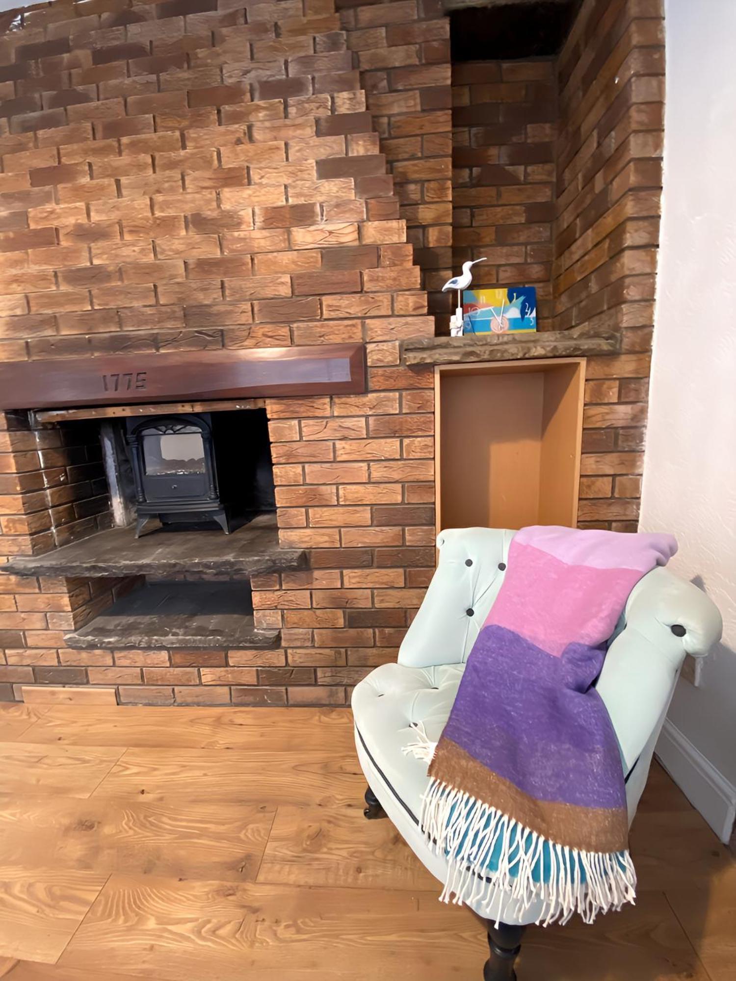 4-Bedroom Home - Perfect For Those Working In Bridgend - By Tailored Accommodation מראה חיצוני תמונה